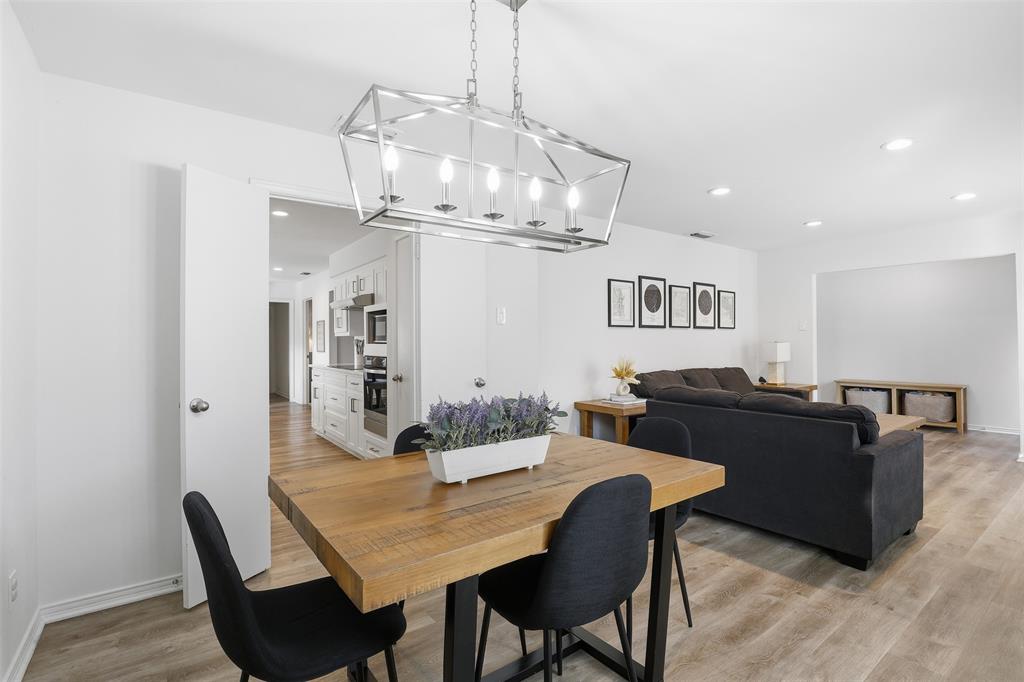 Lochwood Mdws Add Instl 12 - Residential