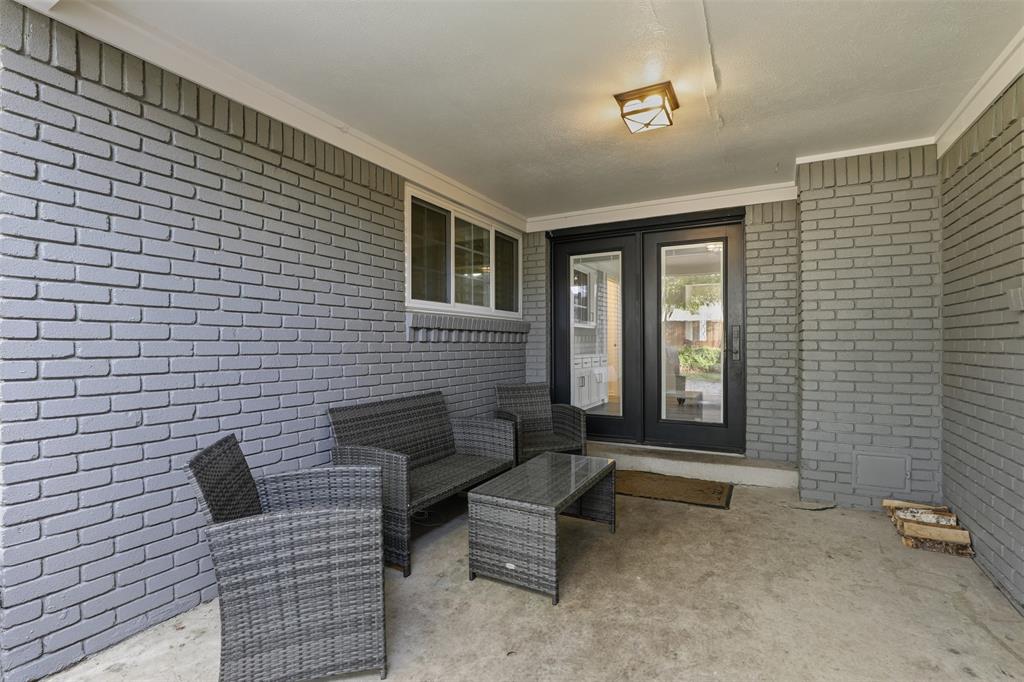 Lochwood Mdws Add Instl 12 - Residential