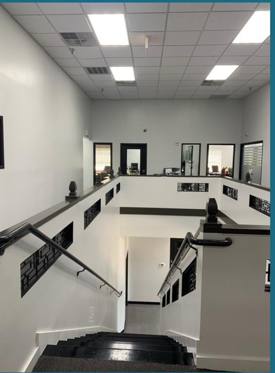 DALLAS CROSSROADS BUSINESS PARK BLK C - Commercial Lease