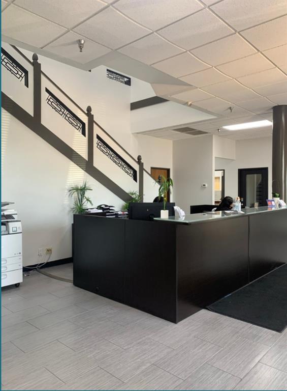 DALLAS CROSSROADS BUSINESS PARK BLK C - Commercial Lease