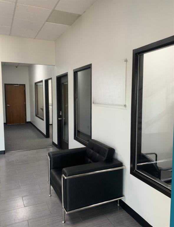 DALLAS CROSSROADS BUSINESS PARK BLK C - Commercial Lease