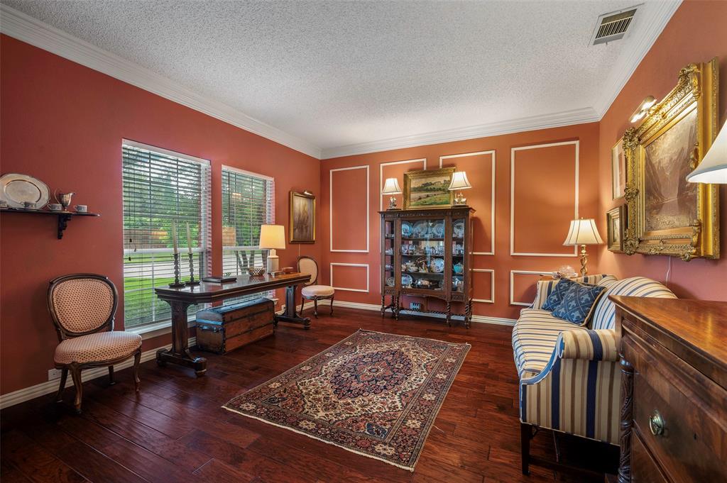901 Brown Trail