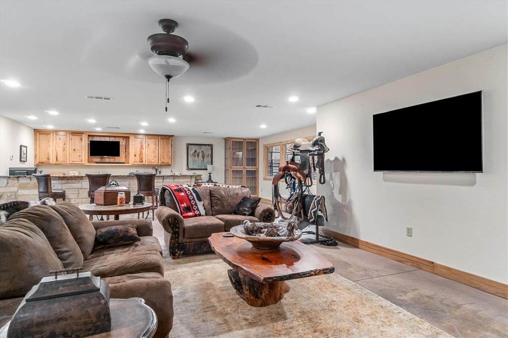 Rural - Commercial Sale