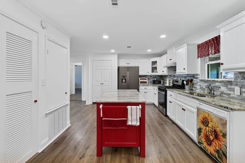 Tiny photo for 208 SOUTHSHORE Drive, Lone Star, TX 75668 (MLS # 21341280)