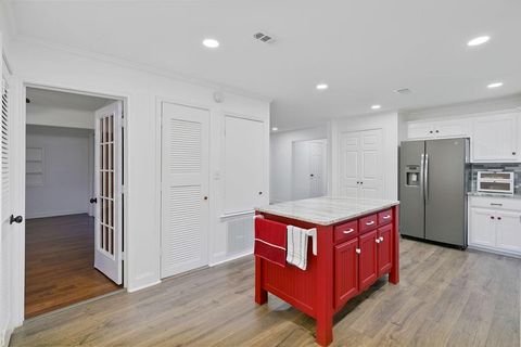Tiny photo for 208 SOUTHSHORE Drive, Lone Star, TX 75668 (MLS # 21341280)