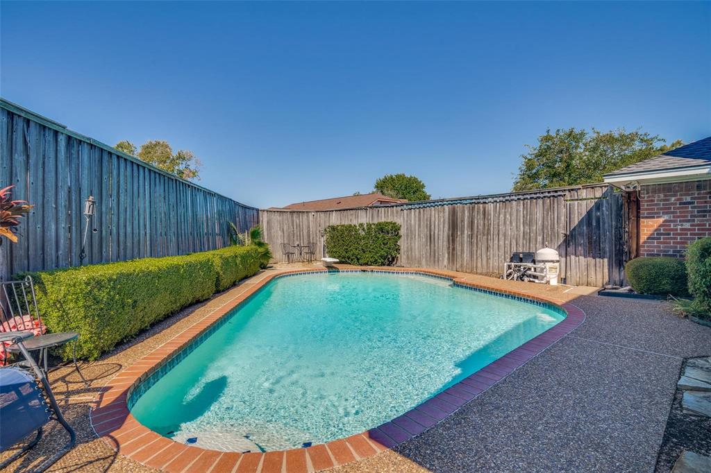 321 Kingsbridge Drive