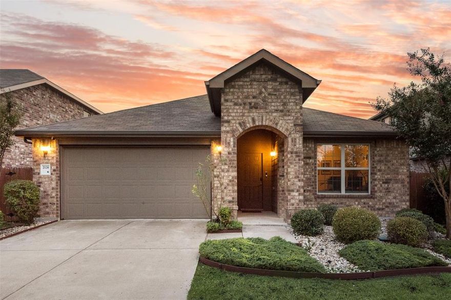 This North facing single story home is located in a great neighborhood. Walking distance to the elementary school and parks. Upgraded kitchen includes granite counter tops and tall cabinetry. Lots of open space in the living room, dining room and kitchen for everyone to enjoy. Split bedroom plan works well for the family. Extended 10 x 10 covered patio and lush landscaping making the front and back of the home a must see. This community has everything from 400 acres of parks and picnic areas, a 35-acre stocked lake with fishing pier, miles of hike and bike trails, and two separate amenities compounds in the community. Pools, slides and a fitness center are part of The Oasis, Heartland’s brand new master amenity center.