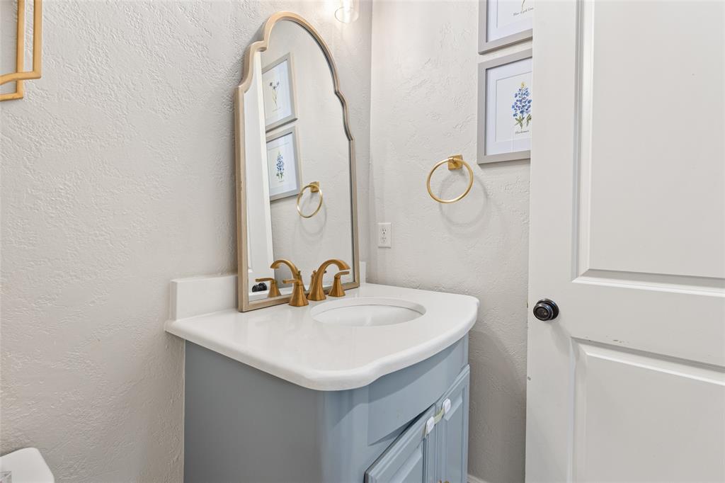 2202 Stonebridge Lane