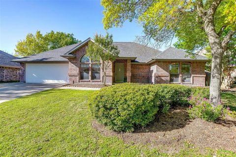 A home in Benbrook