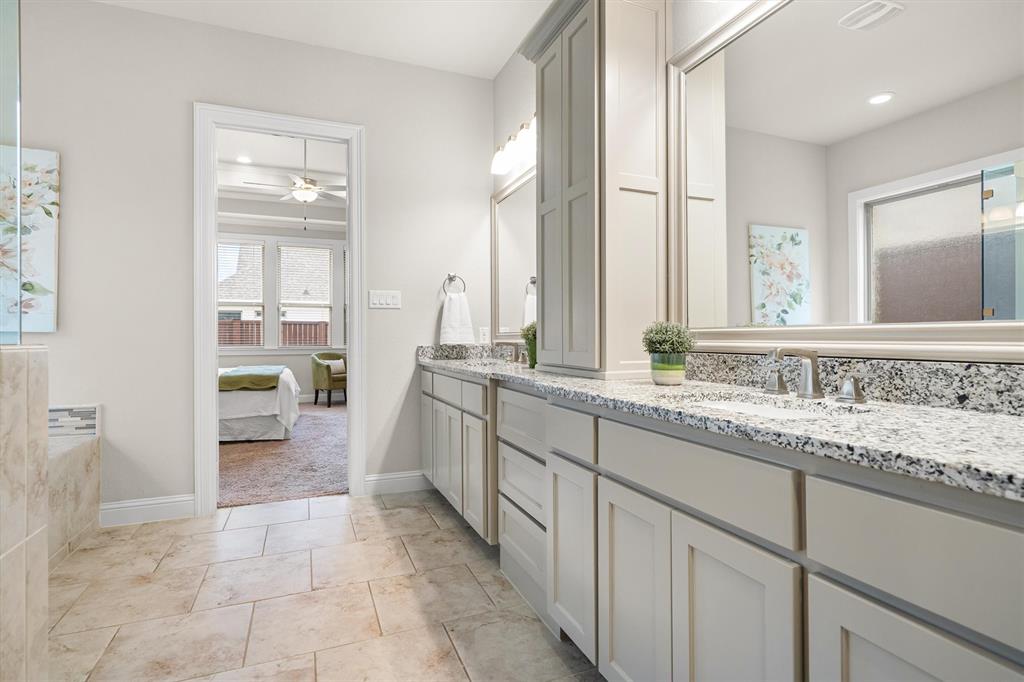 The Oaks Ph Two - Residential