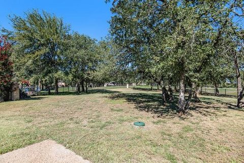 A home in Lipan