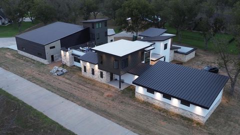 9003 King Air Drive Granbury TX 76049