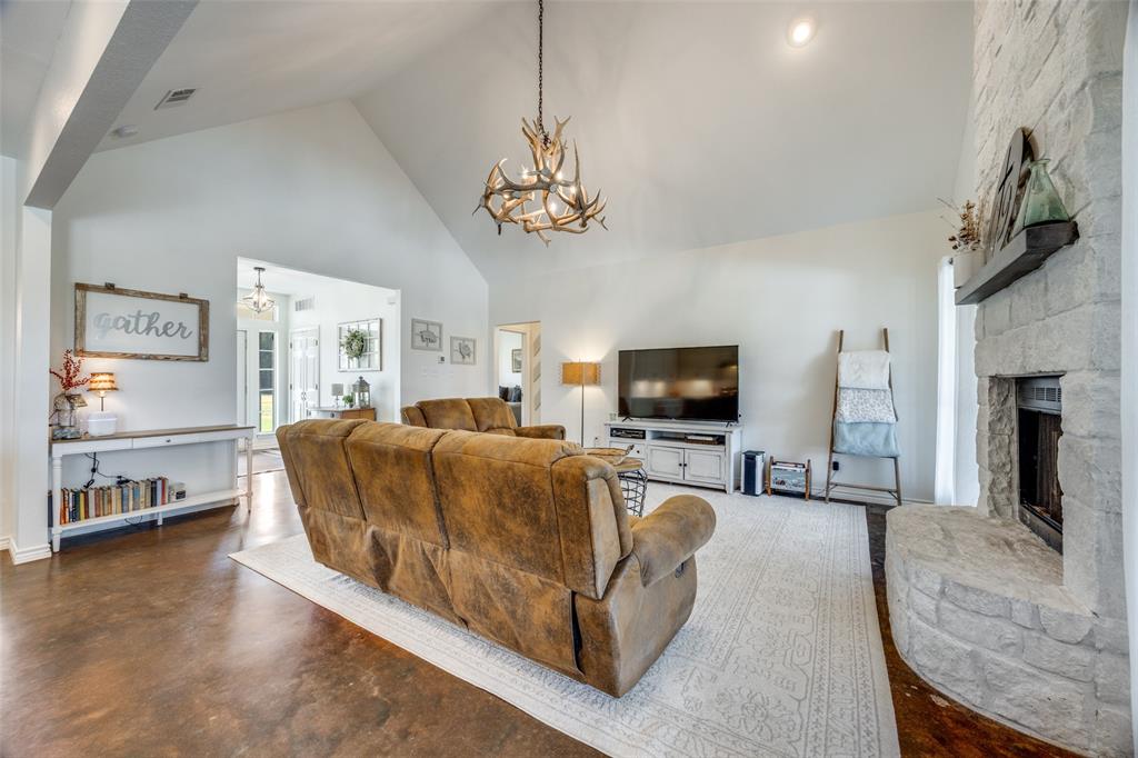 899 County Road 1555