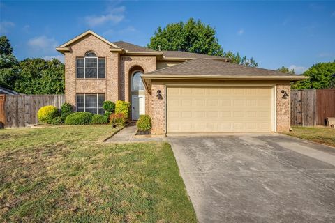 737 Black Walnut Drive Lake Dallas TX 75065