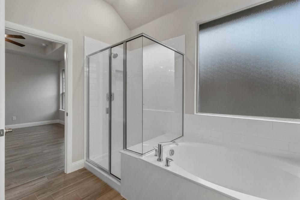 Keller Crossing - D.R. Horton - Residential Lease