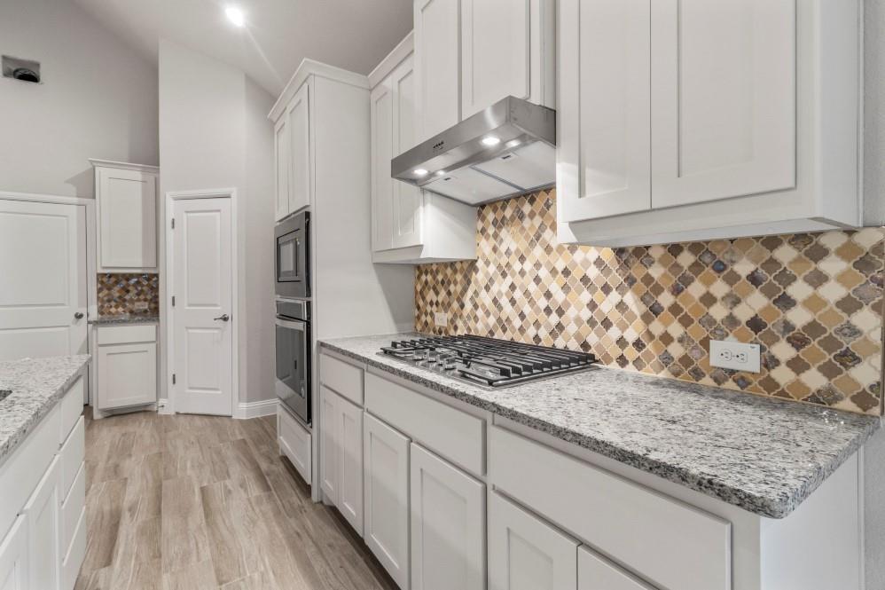 Keller Crossing - D.R. Horton - Residential Lease