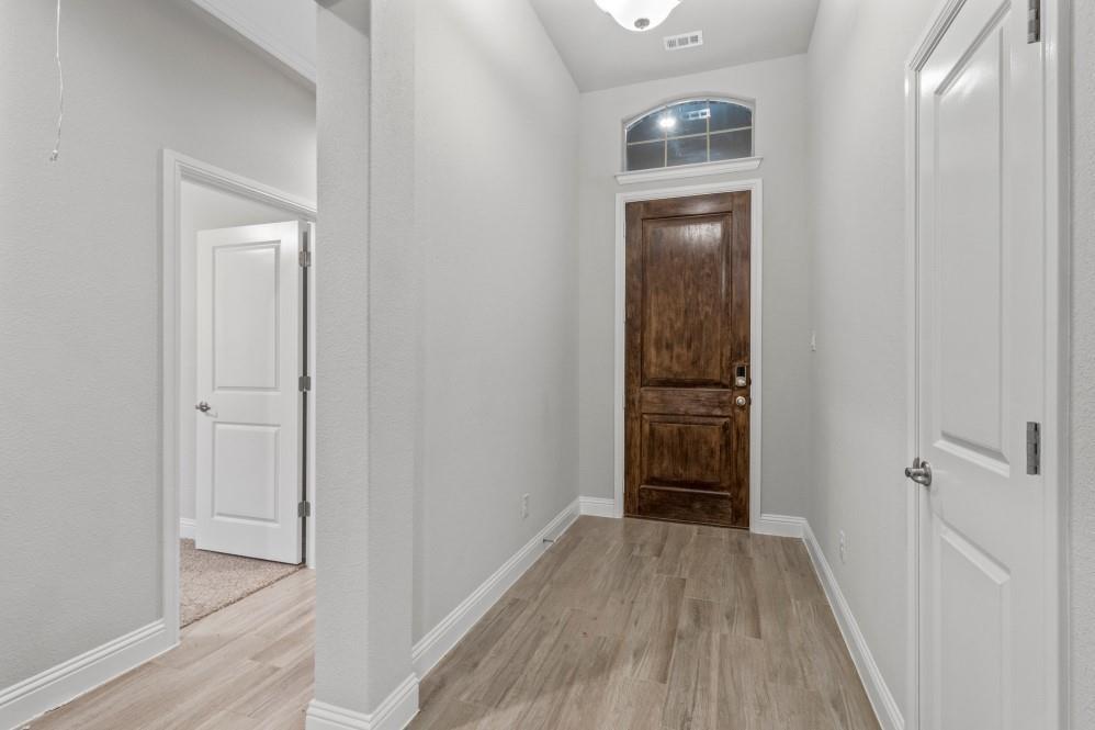 Keller Crossing - D.R. Horton - Residential Lease