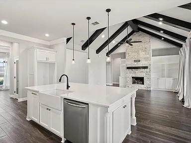 313 Oak Meadow Lane