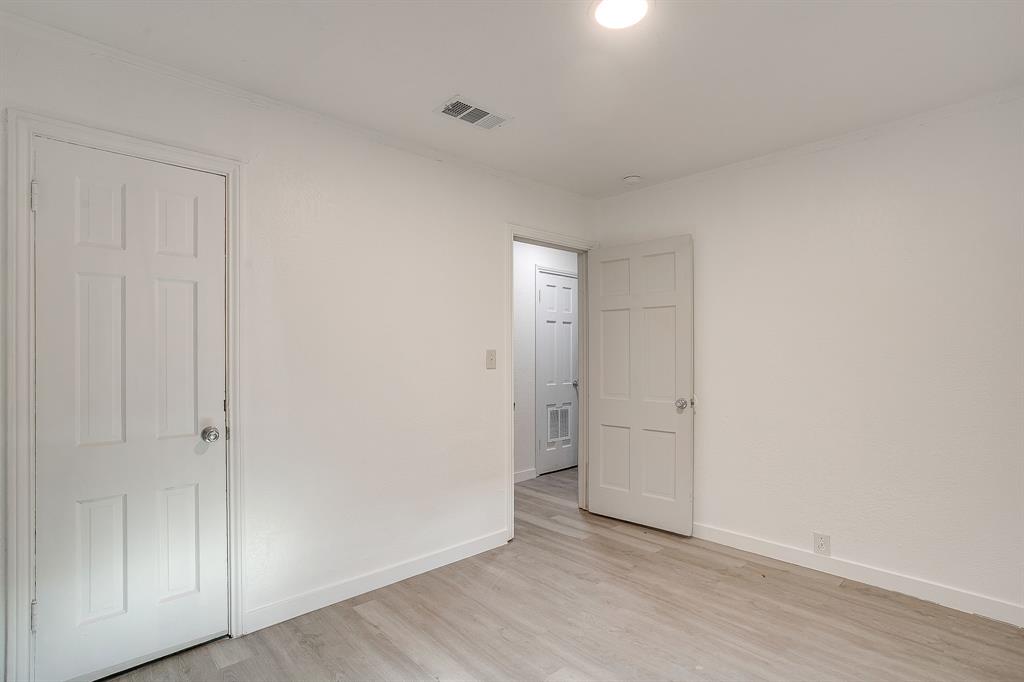 River Oaks Add - Residential Lease