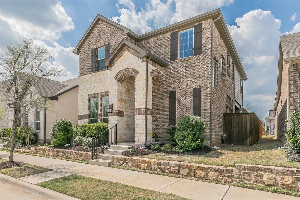 711 Artesian Drive