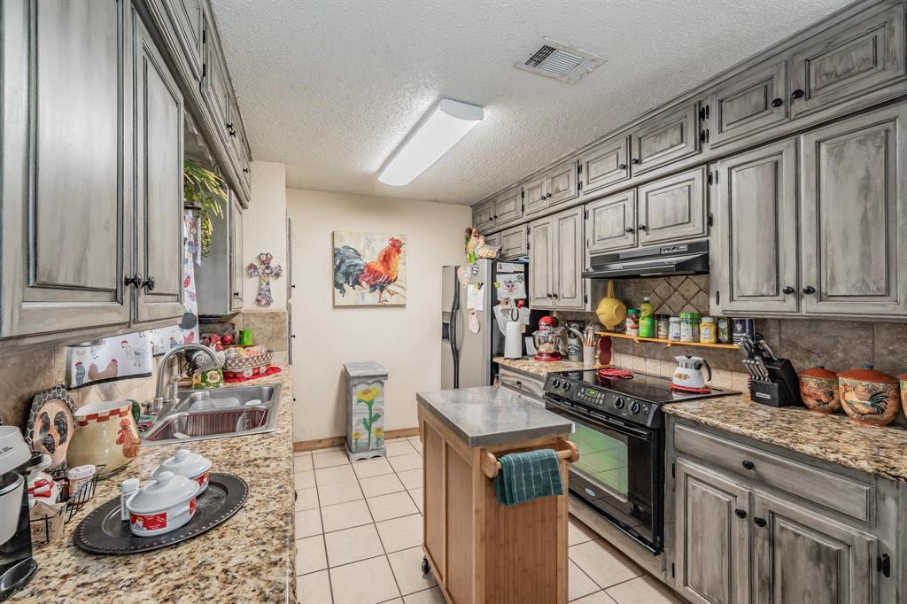 113 Hankins Drive
