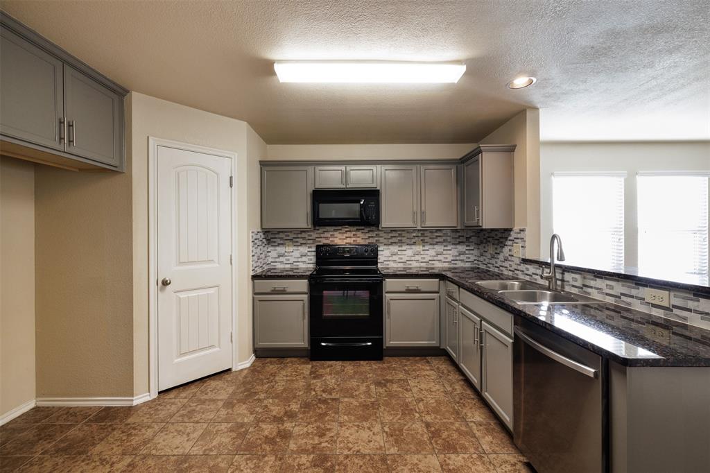 Verandah Ph 2b - Residential