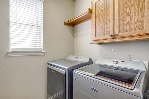 Tiny photo for 912 Robbins Way, Saginaw, TX 76179 (MLS # 21177273)