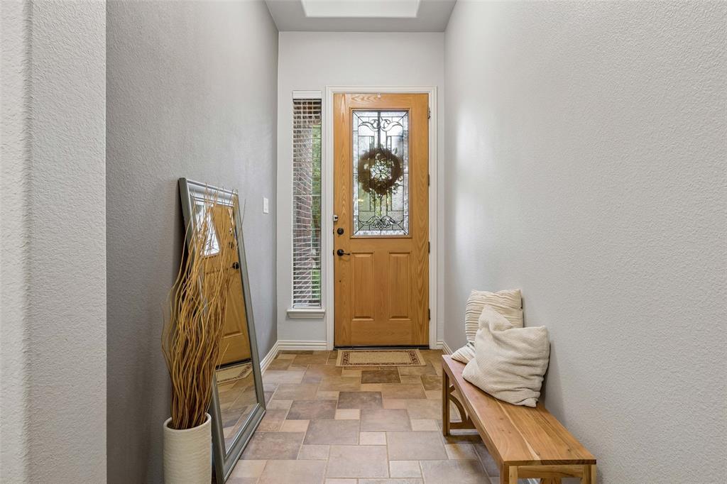 2723 Ponce De Leon