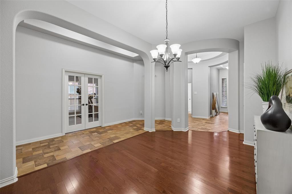 2723 Ponce De Leon