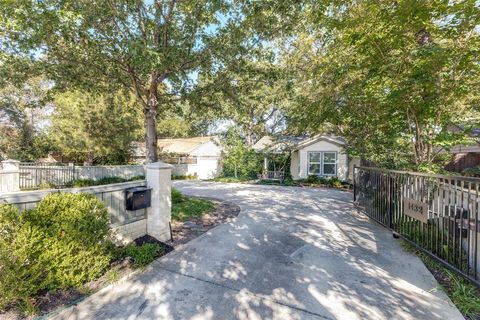 1432 Sylvan Avenue Dallas TX 75208
