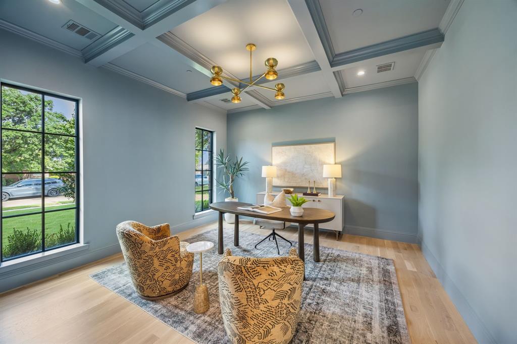 10148 Hedgeway Drive