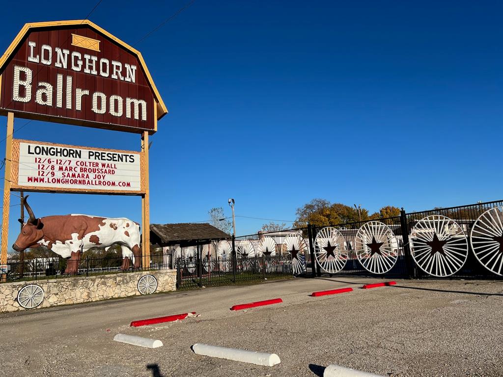 Riverfront - Residential