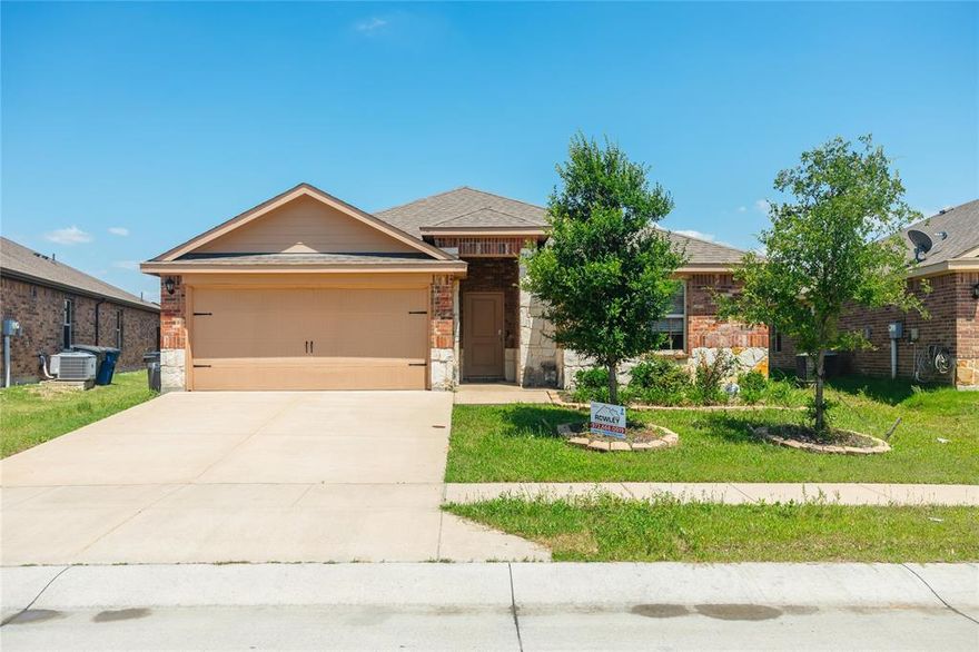 New paint and new roof currently completed. Move in ready. HUGE Open floor plan!! This is a must see for anyone who loves to entertain and gather family. This spacious 4 bedroom home features 2 full bathrooms, big kitchen with open concept leading to the dining and living area. Very spacious master bedroom with an on suite bathroom. Walking distance to the elementary school and all the community amenities such as splash pad, pool, playground and walking trails.