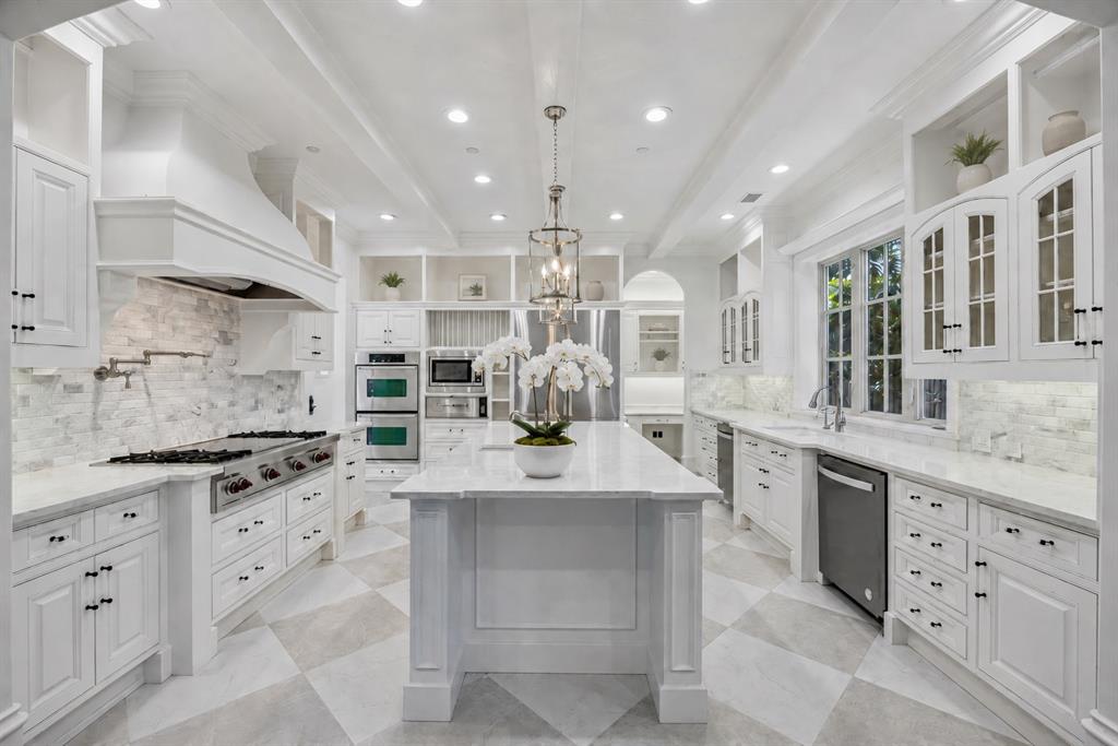 6301 Shady Oaks Drive