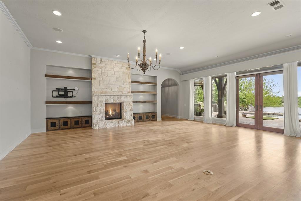 1005 Forest Lake Circle