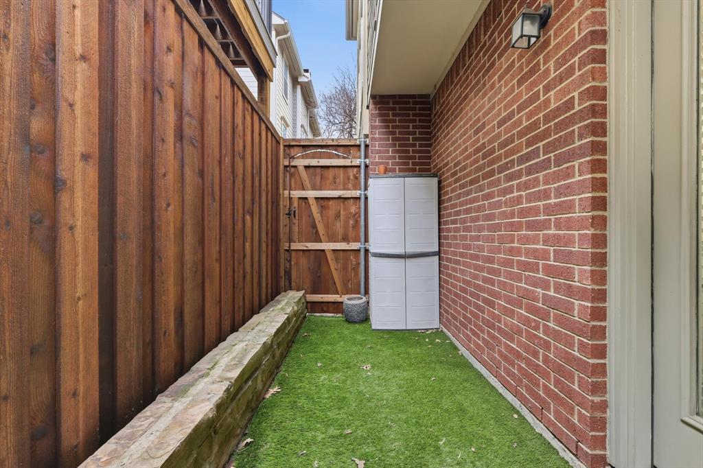 Thomas Boll & Colby - Residential