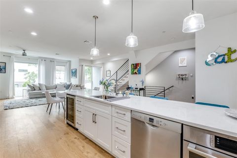 2222 Moser Avenue 110 Dallas TX 75206