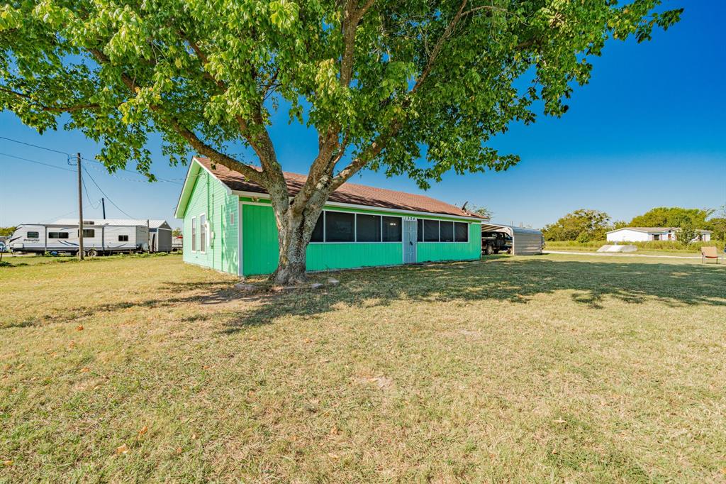 1524 Crowell Road
