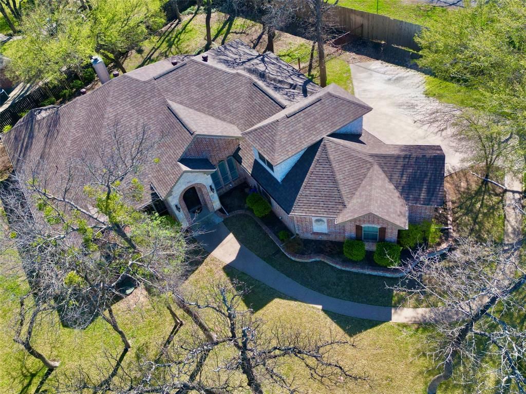 Photo of 3714 Cove Timber Avenue, Granbury, TX 76049 (MLS # 21203210)