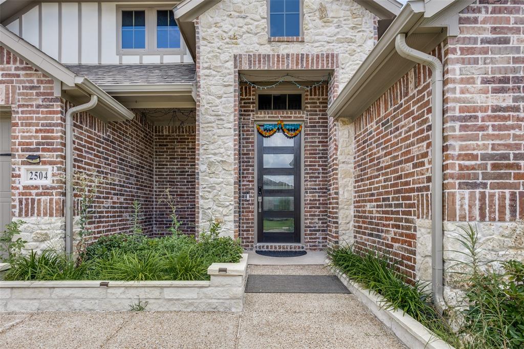 2504 Limestone Lane