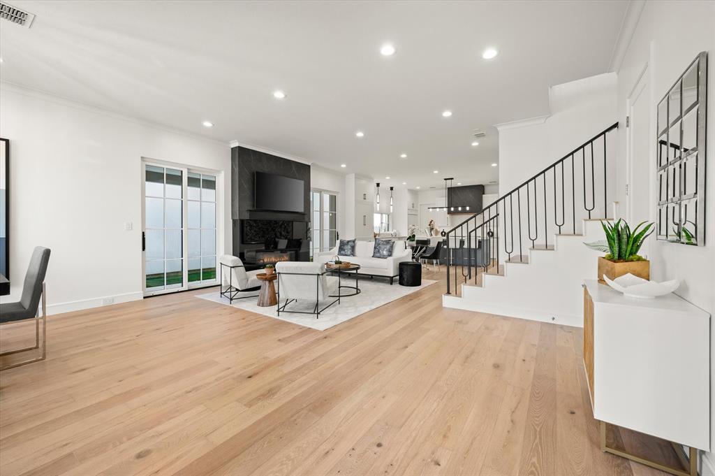 Lakeside Village Phase 1 - Residential