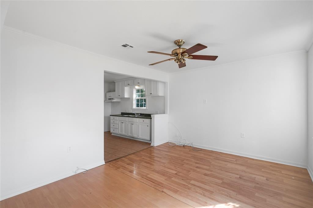2021 Gurley Avenue