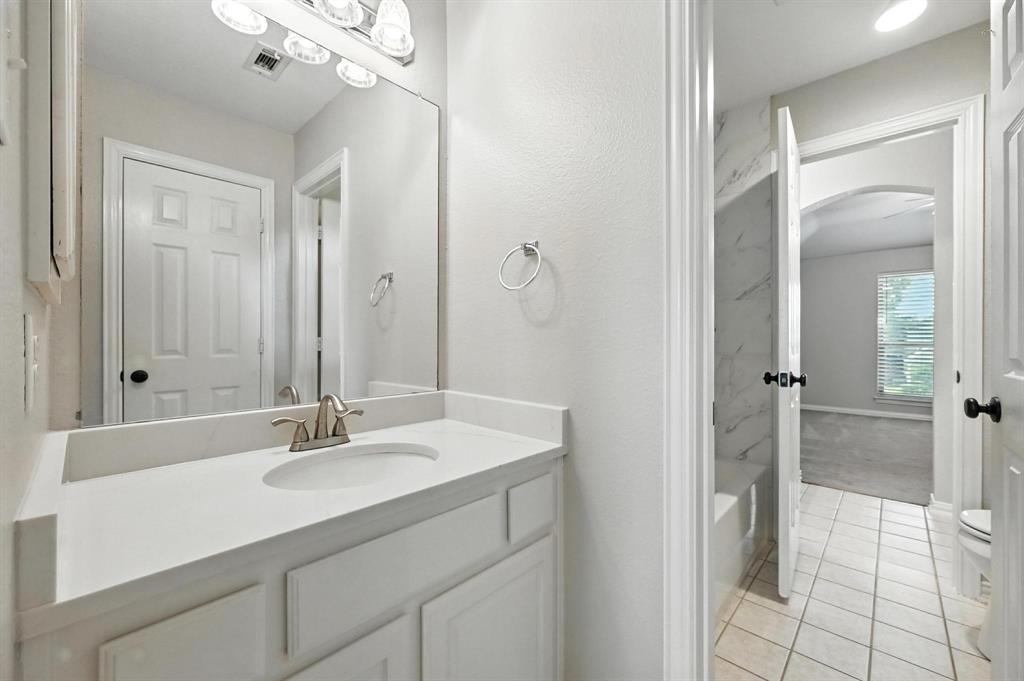 Flower Mound, Texas 75028, United States, 5 Bedrooms Bedrooms, ,4 BathroomsBathrooms,Residential,Active,197372