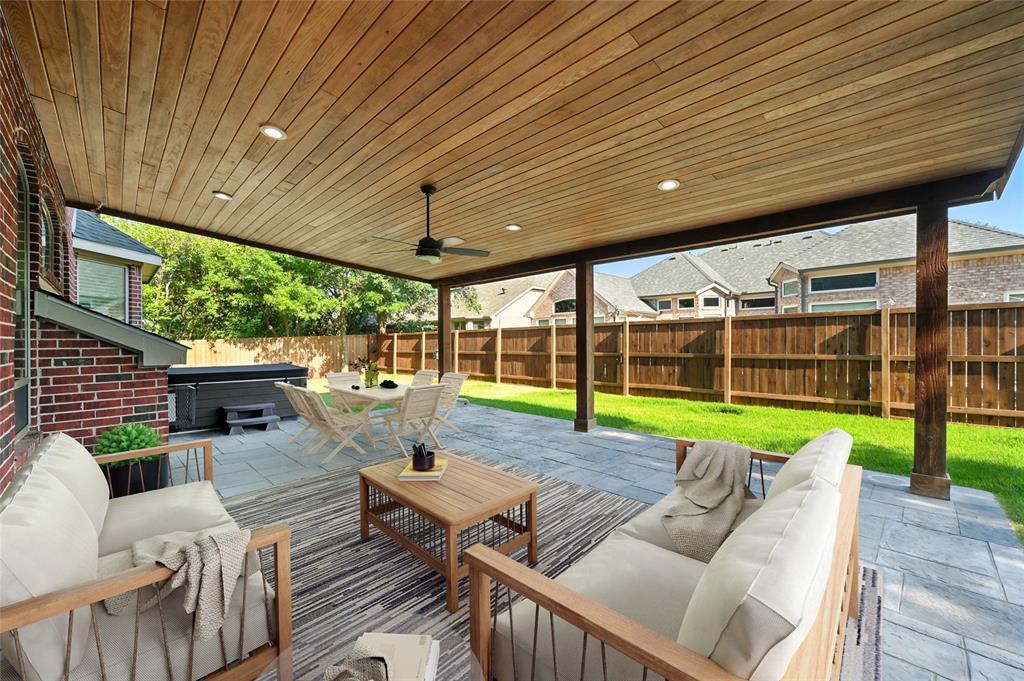 Flower Mound, Texas 75028, United States, 5 Bedrooms Bedrooms, ,4 BathroomsBathrooms,Residential,Active,197372