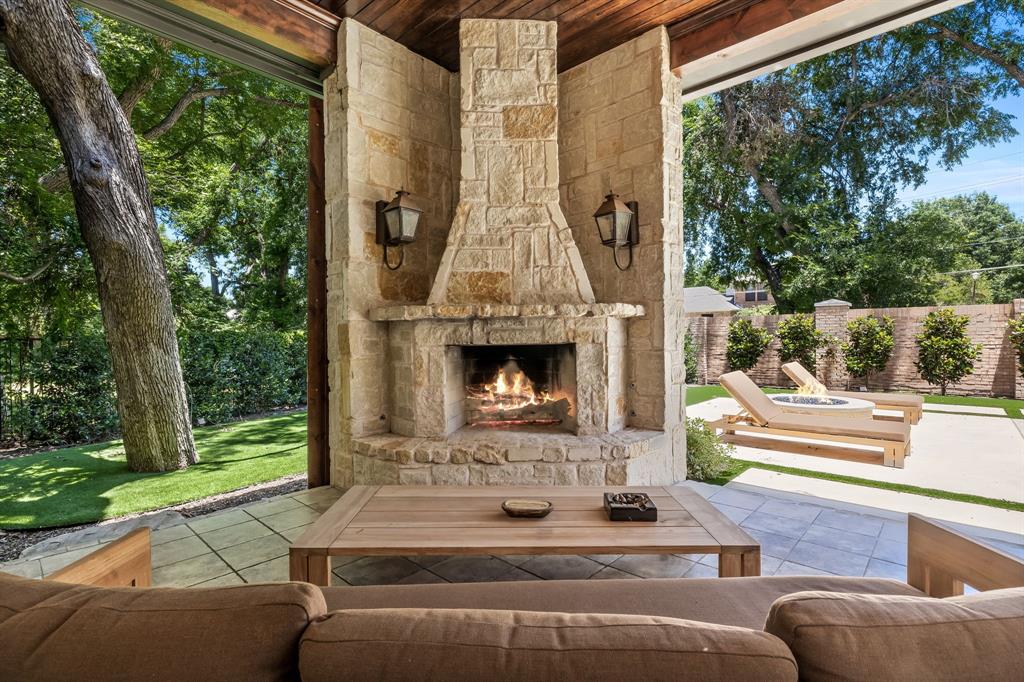 WHISPERING SPRINGS (CDA), BLK 25 8760, LOT 5 - Residential