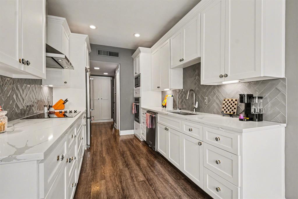 Imperial House Condo - Residential