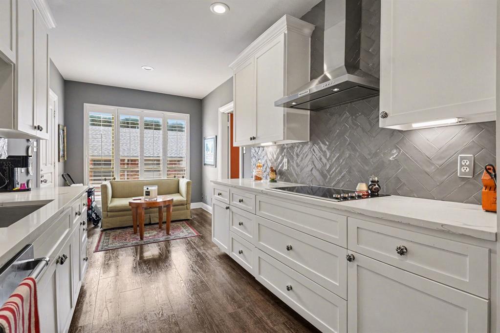 Imperial House Condo - Residential