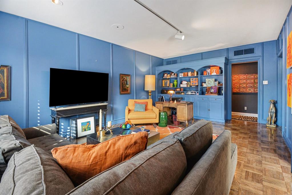 Imperial House Condo - Residential