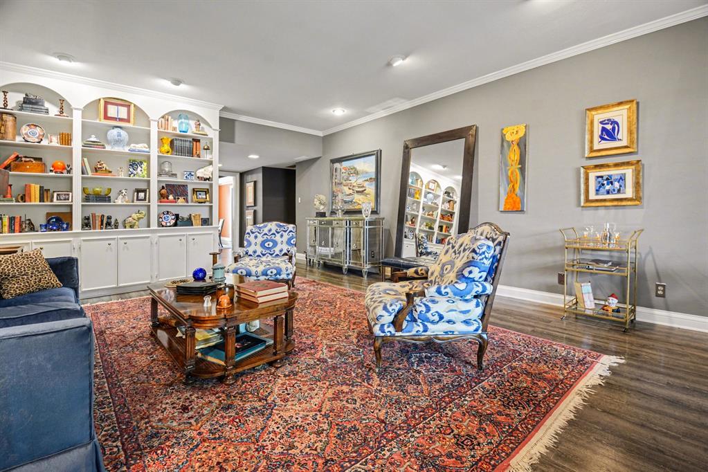 6126 Averill Way 203W