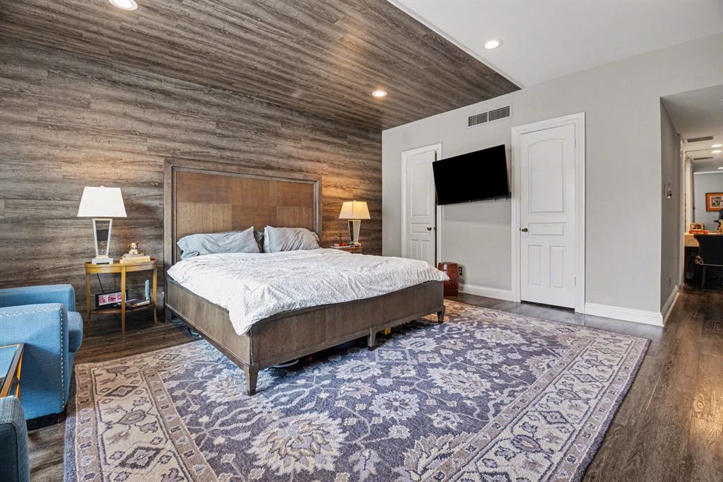 Imperial House Condo - Residential